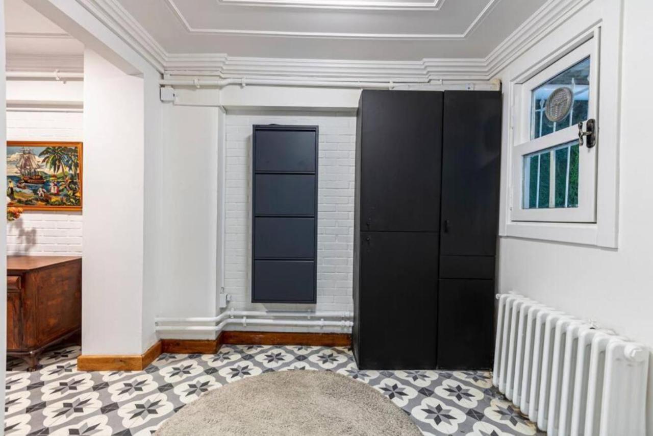 Historical 4-Br Home Steps From Besiktas Stadium & Bosphorus Views - Prime Nisantasi Location! Стамбул Екстер'єр фото