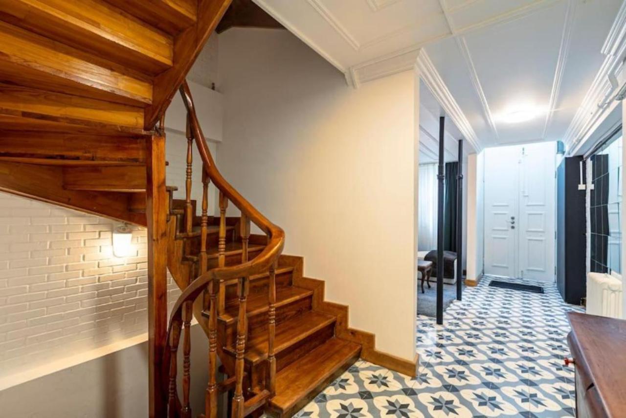 Historical 4-Br Home Steps From Besiktas Stadium & Bosphorus Views - Prime Nisantasi Location! Стамбул Екстер'єр фото