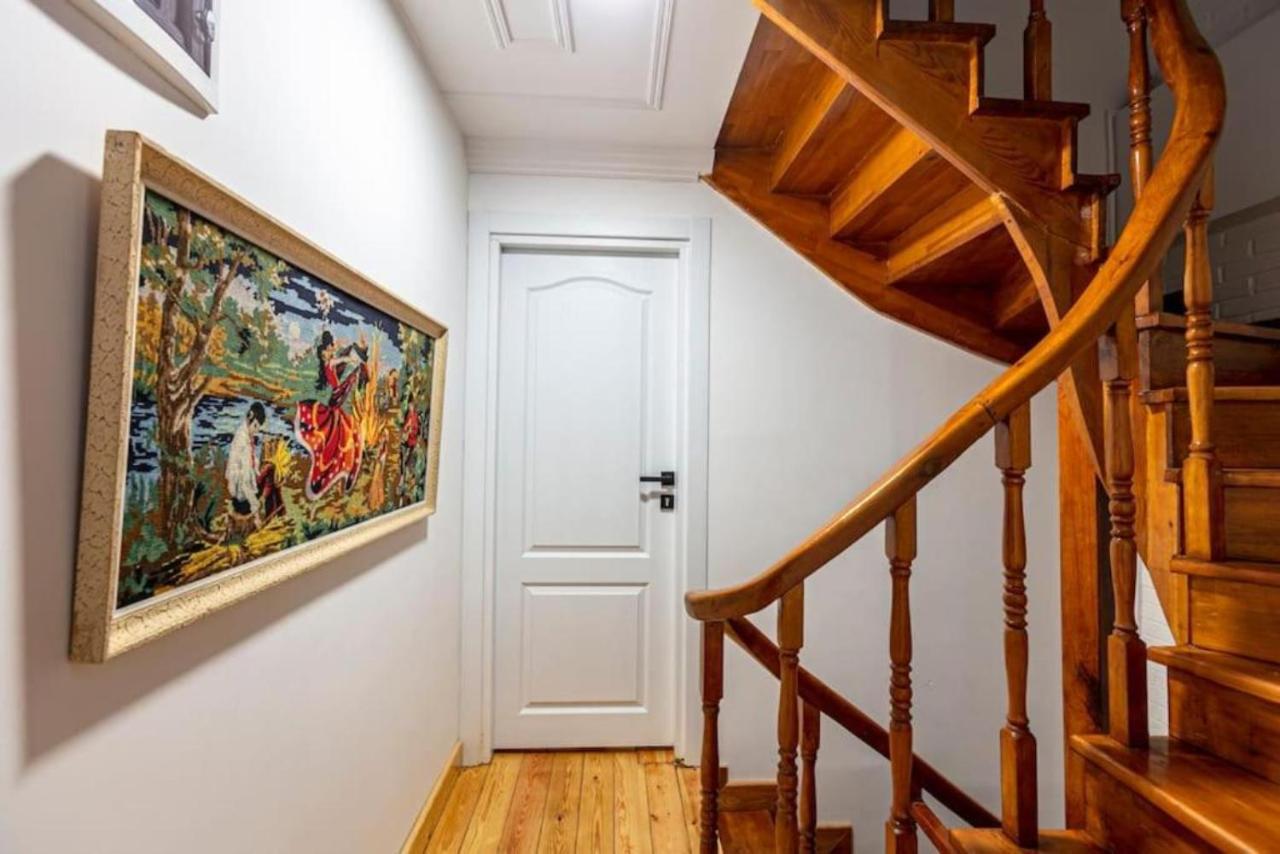 Historical 4-Br Home Steps From Besiktas Stadium & Bosphorus Views - Prime Nisantasi Location! Стамбул Екстер'єр фото