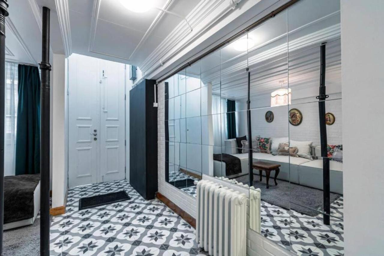 Historical 4-Br Home Steps From Besiktas Stadium & Bosphorus Views - Prime Nisantasi Location! Стамбул Екстер'єр фото