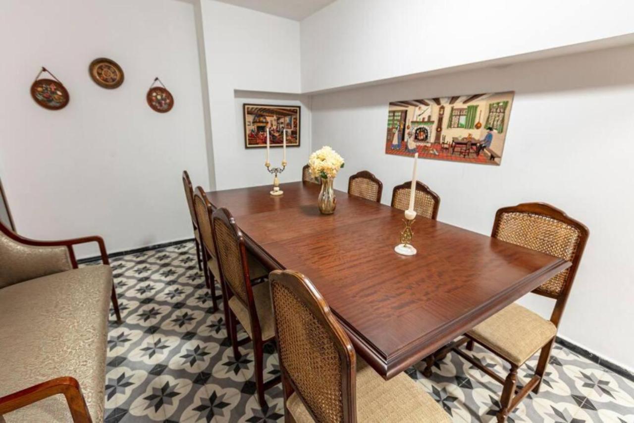 Historical 4-Br Home Steps From Besiktas Stadium & Bosphorus Views - Prime Nisantasi Location! Стамбул Екстер'єр фото